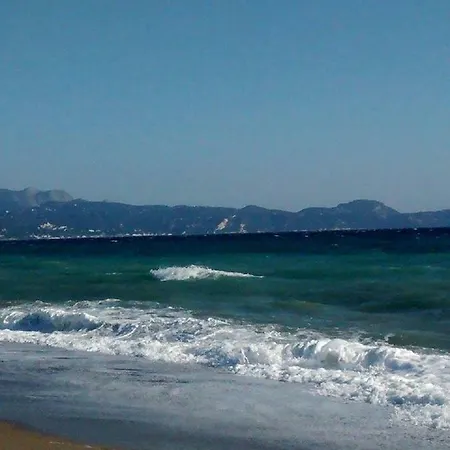 Wonderfull 2 Storey House Near The Beach * Kimi