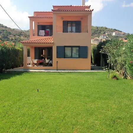 Wonderfull 2 Storey House Near The Beach Semesterbostad Kimi