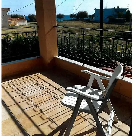Wonderfull 2 Storey House Near The Beach Semesterbostad Kimi