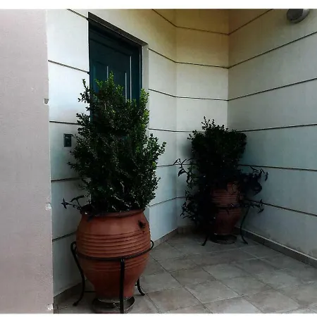 Wonderfull 2 Storey House Near The Beach Semesterbostad *